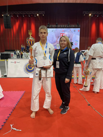Каратист з Тернополя посів друге місце на всеукраїнському турнірі