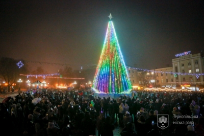 «Зустрічаймо Різдво не біля “йолки”, а в своїх домівках з вірою у перемогу», – Антон Горохівський