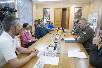 Кличко: У Києві створюють сучасний Центр протезування