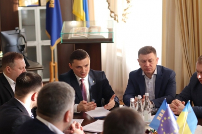 На сесії облради сьогодні вирішуватимуть, як зміцнити обороноздатність Тернопільщини