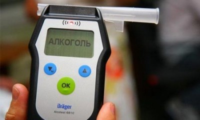 У Тернополі п&#039;яний водій заснув за кермом під час руху