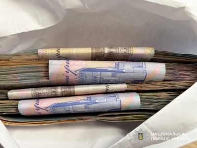У Тернополі псевдопрацівник СБУ заволодів коштами місцевої пенсіонерки на суму 290 тисяч гривень