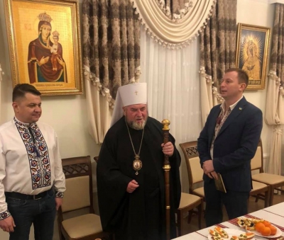 Голова облради Віктор Овчарук привітав владику Василія Семенюка з тезоіменинами
