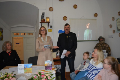 Молода поетеса з Тернопільщини Іванна Гриців представила свою першу збірку