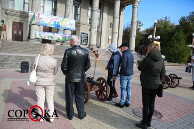 Тернополяни мали можливість подивитися на зброю зблизька (фотофакт)