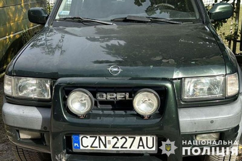 Житель Тернопільщини продавав автомобілі, завезені в Україну для потреб ЗСУ