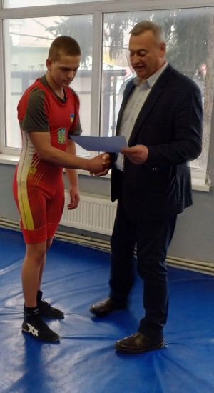 Юний борець з Тернопільщини здобув перемогу на чемпіонаті України