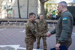 Віталій Кличко від громади столиці передав понад тисячу дронів 27 бригаді НГУ