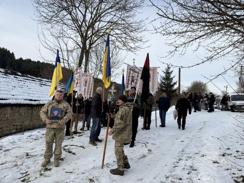 У громаді на Тернопільщині поховали Героя, який віддав життя за Україну