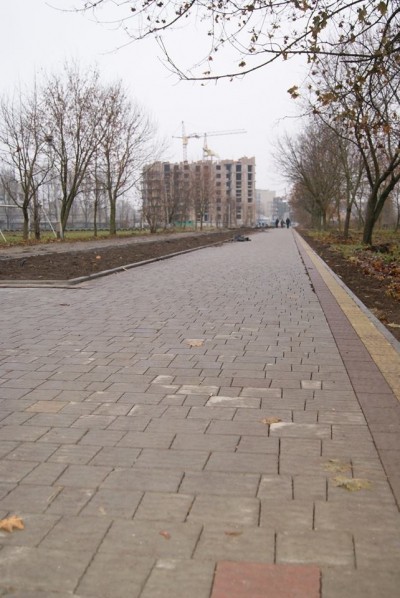 Нова бруківка в Тернополі почала &quot;виходити з ладу&quot;