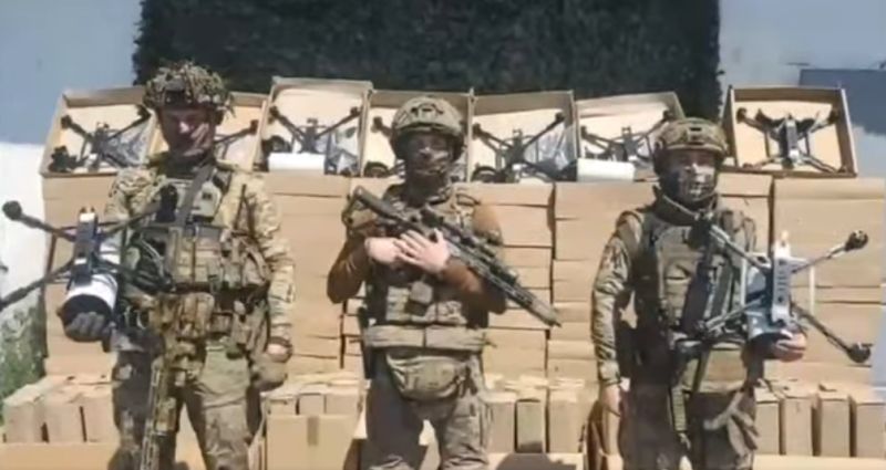 Понад 100 дронів передав воїнам ССО народний депутат з Тернопільщини Микола Люшняк (відео)
