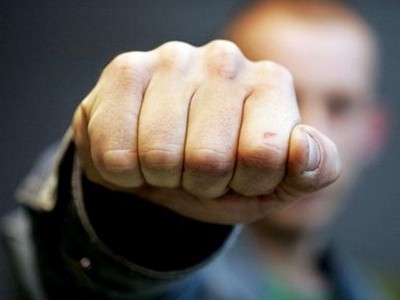 У центрі Чорткова побили представника ЗМІ