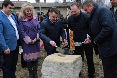 У Заліщиках заклали капсулу під будівництво басейну