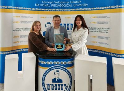 ТНПУ отримав почесну відзнаку Стамбульського університету Ускюдар (фото)