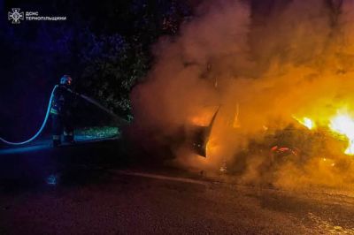 На Тернопільщині вщент згорів автомобіль