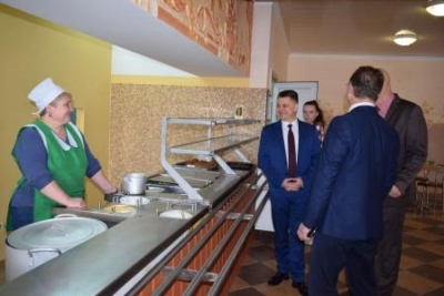 Голова Теpнопільської облpади завітав в один із навчальних закладів області