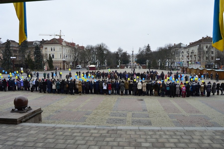 Тернополяни вшанували Героїв Небесної Сотні (фото)