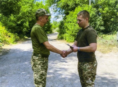 Воїна з Тернопільщини нагородили “Золотим хрестом”