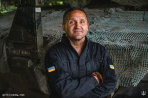 Історії з фронту: як досвідчений зварювальник Вадим відновлює бойову техніку