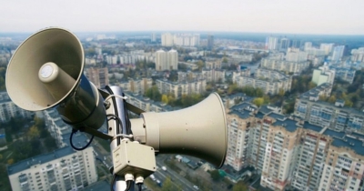 Швидко шукайте безпечні сховища: жителів Тернопільщини закликають не ігнорувати повітряну тривогу  