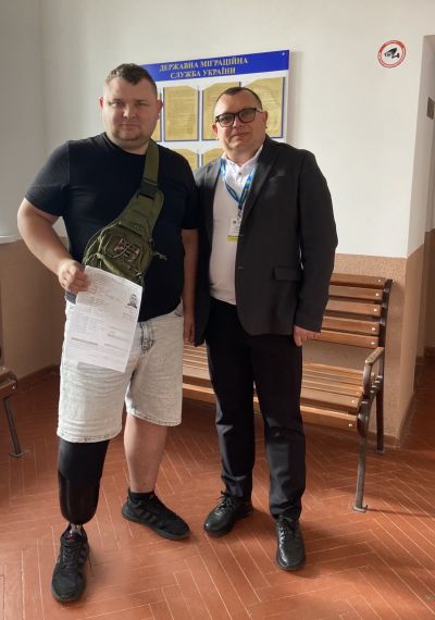 ID-картка для захисника: у Гусятині оформили документи ветерану війни