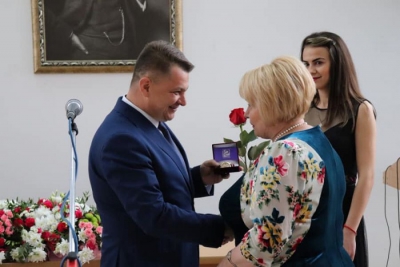 «Ви обpали гуманну і водночас нелегку пpофесію», – Віктоp Овчаpук пpивітав медсестеp кpаю із пpофесійним святом