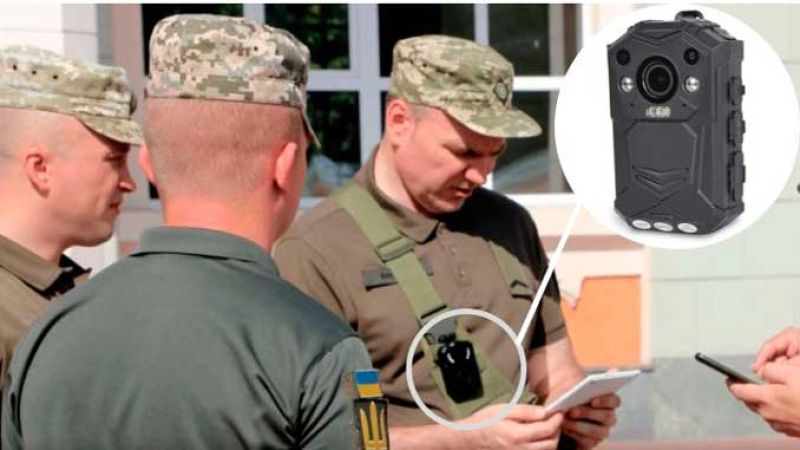 Працівників ТЦК зобов’язали носити нагрудні боді-камери