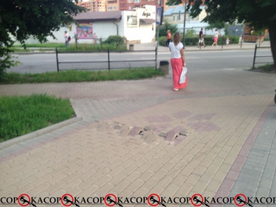 У Тернополі &quot;повстає&quot; бруківка (фото)