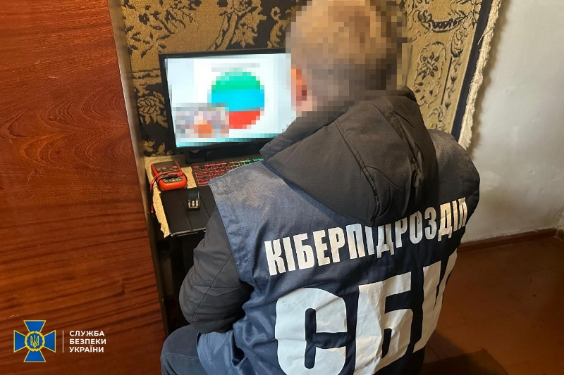 СБУ затримала ворожого навідника, який хотів «засвітити» танкові колони ЗСУ поблизу лінії фронту на Харківщині