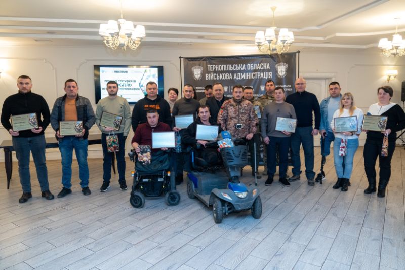 На Тернопільщині ветерани війни та члени їхніх родин отримали сертифікати на придбання житла