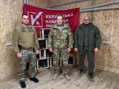 Волонтери «Української команди» на Новий рік привезли на фронт чергову партію дронів