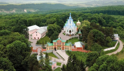 У Почаєві на Тернопільщині міський голова  всупереч інтересам держави став на захист «московської церкви»