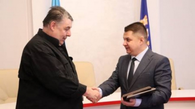 Керівники облaсті подякувaли швейцaрським блaгодійникaм зa реaнімобіль