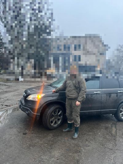 «Українська команда» відремонтувала авто для 44-ї бригади