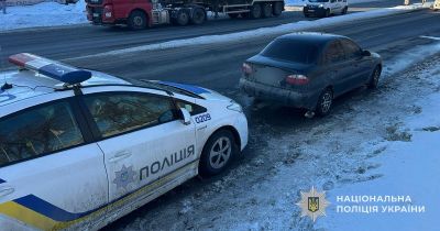 У Тернополі чоловік пропонував поліцейським 500 доларів за те, аби його не доправили до ТЦК СП