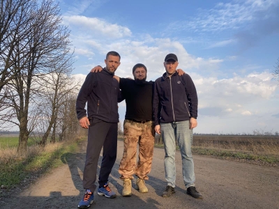 Волонтери «Української команди» зі Збаражчини відвезли кілька десятків адресних посилок на фронт