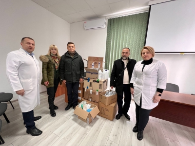Голова Тернопільської облради передав медпрепарати для клінічного шкірно-венерологічного диспансеру