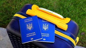Нові правила виїзду за кордон: що очікує на українців