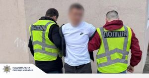 Свої послуги оцінював у 14 000 доларів: затримали жителя Тернопільщини, який заробляв на військовозобов&#039;язаних