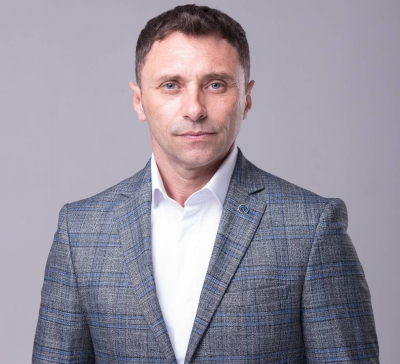 «Молодь не вірить чиновникам і масово покидає Україну, - заявив Олександр Кравчук, кандидат у мери від Тернопільської «ОПЗЖ»
