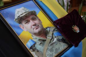 На Тернопільщині провели в останню путь Героя Василя Ющишина