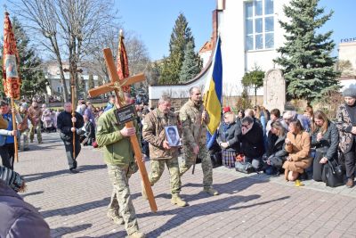 Назавжди до рідного дому повернули полеглого воїна Андрія Степаненка