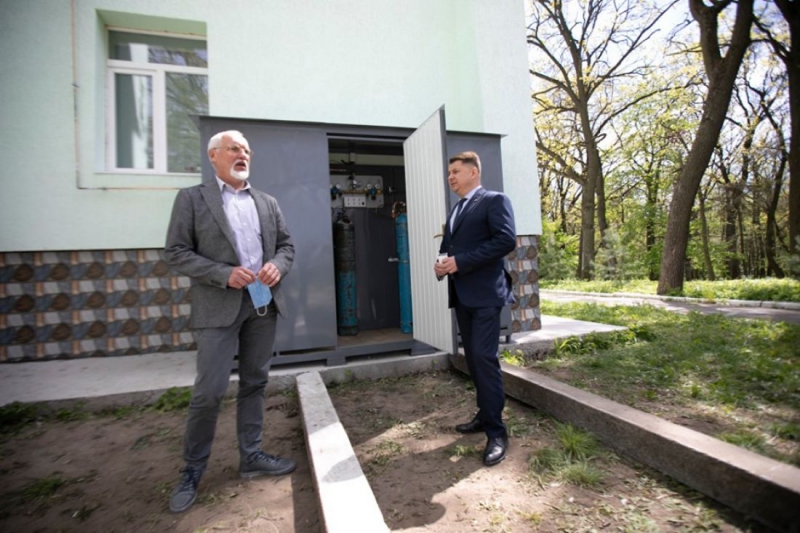 У Тернопільському фтизіопульмонологічному медичному центрі встановили систему централізованої подачі кисню (фото)