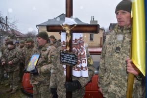 Громада Тернопільщини попрощалася з полеглим воїном Миколою Пастушенком