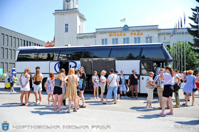 Діти військових з громади на Тернопільщині поїхали на відпочинок у Францію