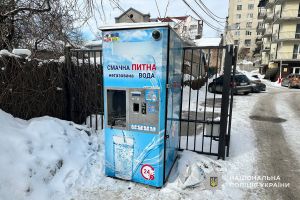 Два водомати за одну ніч: у Тернополі співробітники поліції викрили серійного злодія