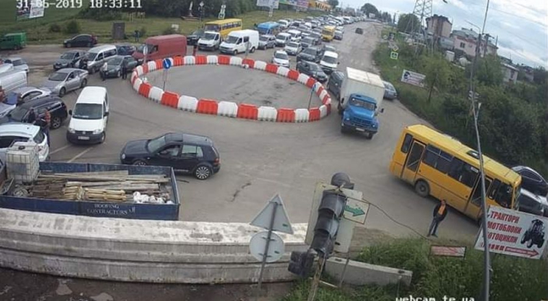 Лідер виборчих перегонів Леонід Бицюра звернувся до Кабінету Міністрів України з петицією щодо ремонту аварійного Гаївського моста