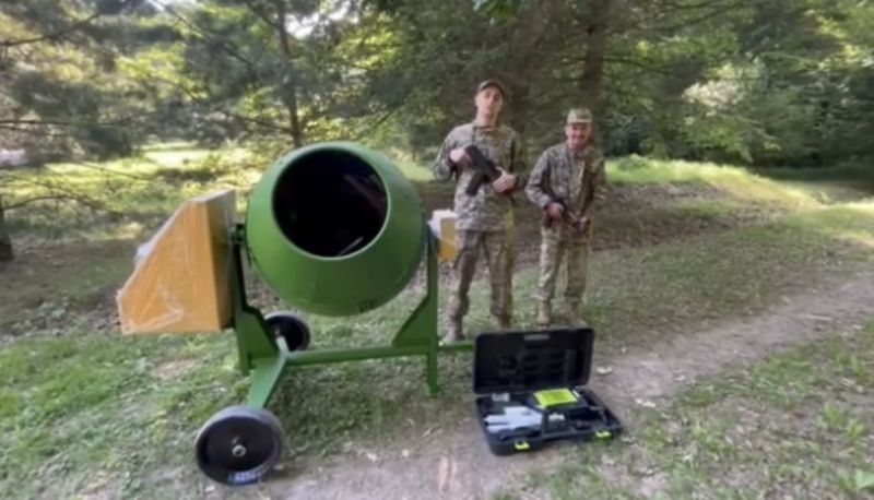 Волонтери «Української команди» на Тернопільщині передали обладнання для інженерних робіт бійцям 49-ї бригади