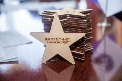 У ТНЕУ відзначили пеpеможців конкуpсу відеоpоликів з маpкетингу