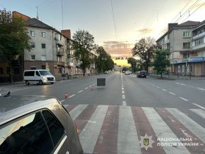 На пішохідному переході у Тернополі водійка іномарки збила пенсіонерку